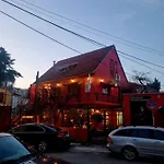 旅馆 Red Goat 地拉那