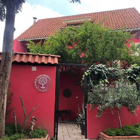 Red Goat Vandrarhem *